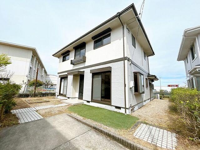 Foto de Casa 4SLDK em Toyota