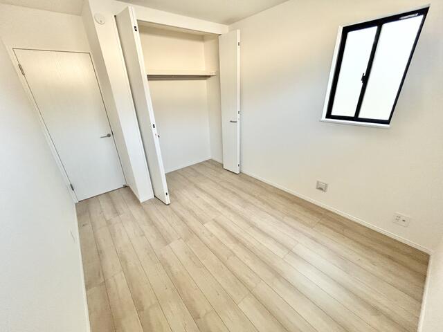 Casa 4LDK em Konan — foto 5 de 5